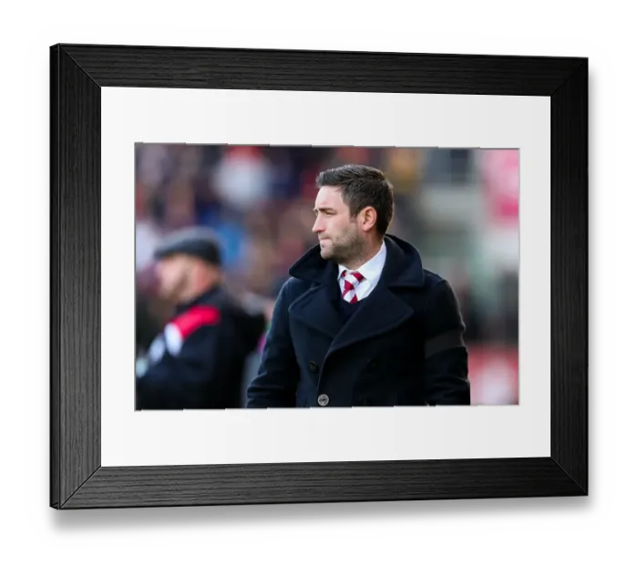 Framed Print : Bristol City vs Cardiff City: Lee Johnson Watches Intently (14 / 01 / 2017) Framed Print : Bristol City vs Cardiff City: Lee Johnson Watches Intently (14 / 01 / 2017)