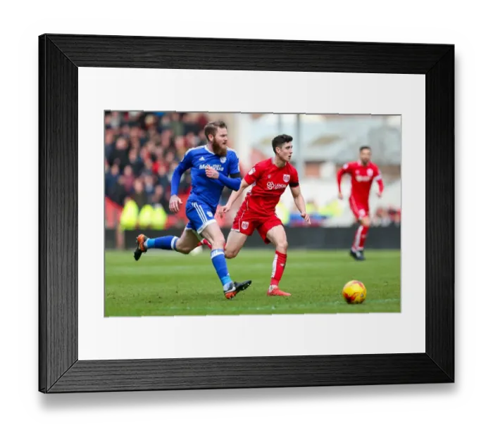 Framed Print : Bristol City vs Cardiff City: Intense Battle for Possession - Sky Bet Championship