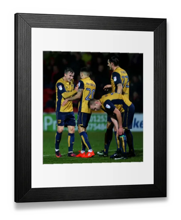 Framed Print : Jamie Paterson's FA Cup Opener: Bristol City's Triumph over Fleetwood Town