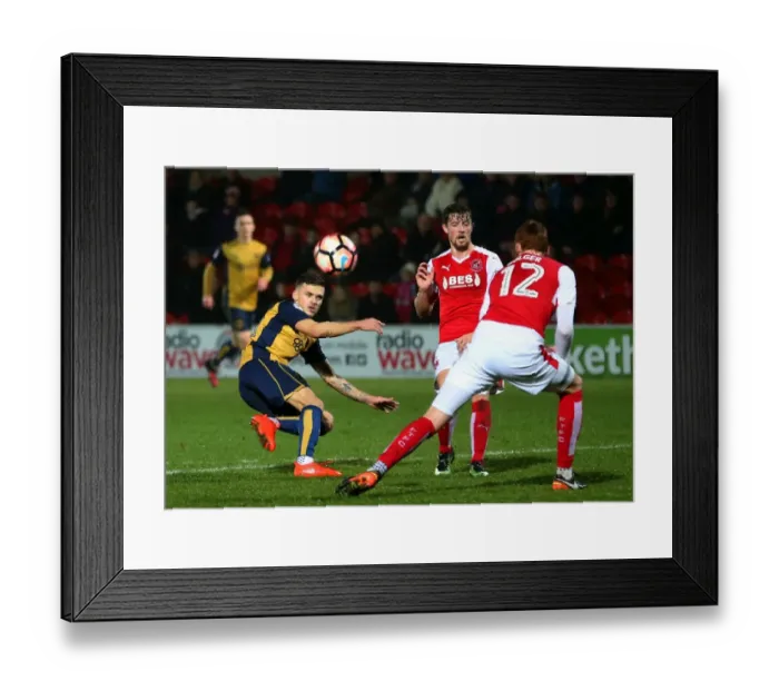 Framed Print : Bristol City's Jamie Paterson Fires Determined Shot at Fleetwood Town in FA Cup Replay Framed Print : Bristol City's Jamie Paterson Fires Determined Shot at Fleetwood Town in FA Cup Replay