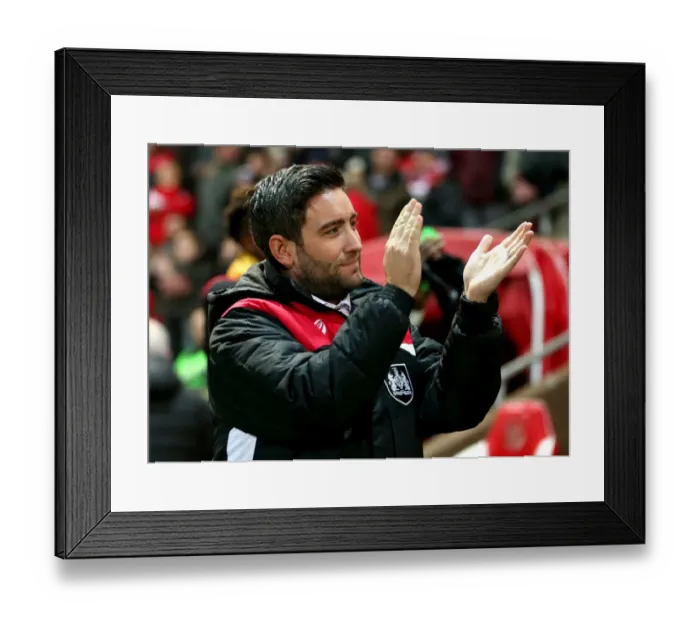 Framed Print : Johnson Leads Bristol City in FA Cup Replay at Fleetwood Town Framed Print : Johnson Leads Bristol City in FA Cup Replay at Fleetwood Town