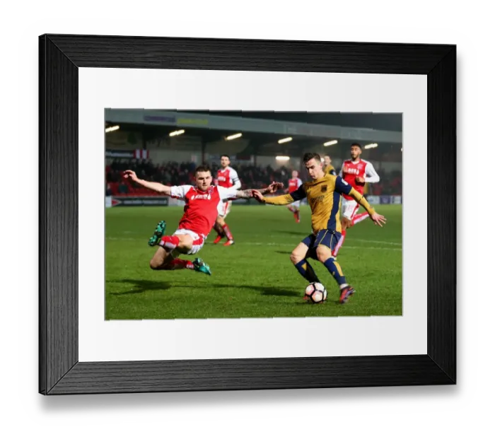 Framed Print : Bristol City's Joe Bryan Fires Away: Emirates FA Cup Third Round Replay at Fleetwood Town Framed Print : Bristol City's Joe Bryan Fires Away: Emirates FA Cup Third Round Replay at Fleetwood Town