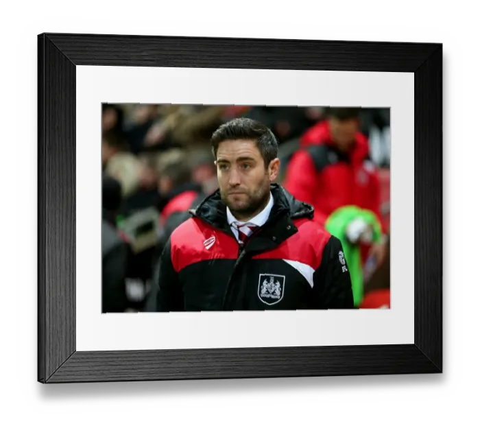 Framed Print : Lee Johnson and Bristol City Take on Fleetwood Town in Emirates FA Cup Replay Framed Print : Lee Johnson and Bristol City Take on Fleetwood Town in Emirates FA Cup Replay