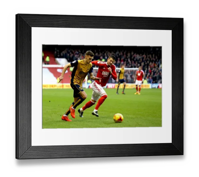 Framed Print : Jamie Paterson Dashes Past Daniel Pinillos: Nottingham Forest vs. Bristol City, Sky Bet Championship (21st January 2017) Framed Print : Jamie Paterson Dashes Past Daniel Pinillos: Nottingham Forest vs. Bristol City, Sky Bet Championship (21st January 2017)
