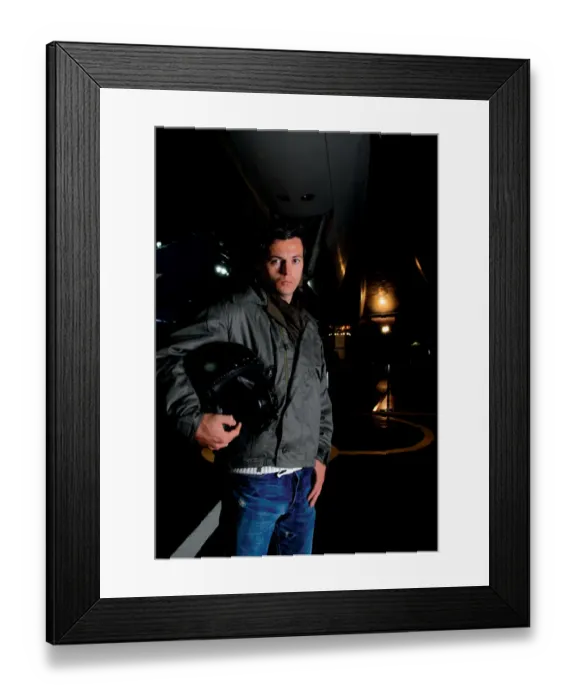 Framed Print : Unyielding Determination: Ivan Sproule's Portrait in Bristol City Football Club's 08-09 Season