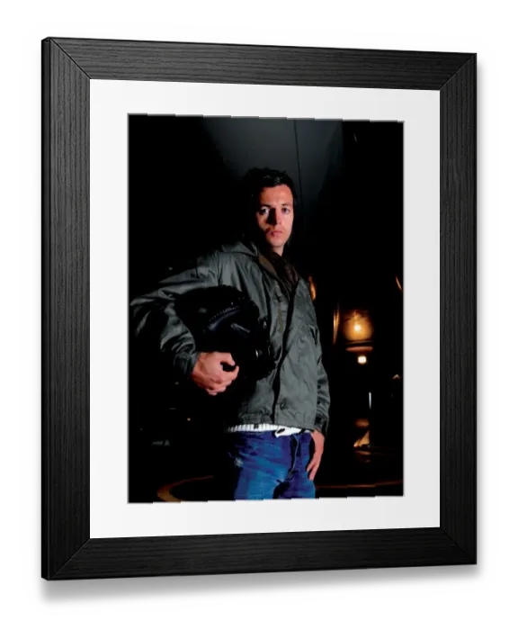 Framed Print : Ivan Sproule: Unyielding Determination in Bristol City Football Club's 08-09 Season Framed Print : Ivan Sproule: Unyielding Determination in Bristol City Football Club's 08-09 Season