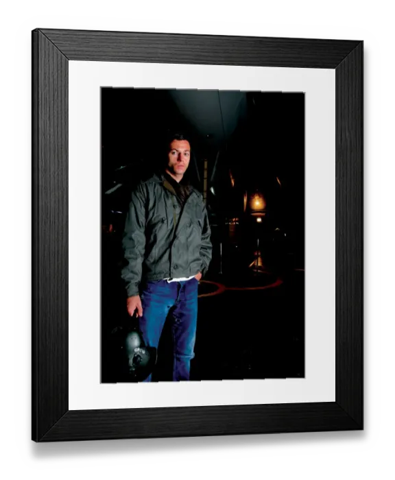 Framed Print : Ivan Sproule: Unyielding Spirit of Bristol City Football Club's 08-09 Season Framed Print : Ivan Sproule: Unyielding Spirit of Bristol City Football Club's 08-09 Season