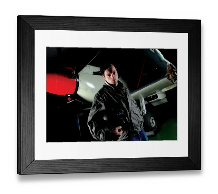 Framed Print : Ivan Sproule: Bristol City Football Club Portrait (2008-09) Framed Print : Ivan Sproule: Bristol City Football Club Portrait (2008-09)