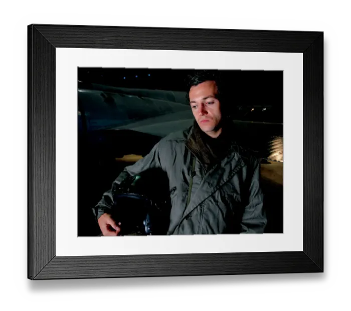 Framed Print : Ivan Sproule: Unyielding Determination in Bristol City Football Club's 08-09 Season Framed Print : Ivan Sproule: Unyielding Determination in Bristol City Football Club's 08-09 Season