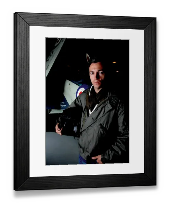 Framed Print : Unyielding Determination: Ivan Sproule's Portrait in Bristol City Football Club's 08-09 Season Framed Print : Unyielding Determination: Ivan Sproule's Portrait in Bristol City Football Club's 08-09 Season