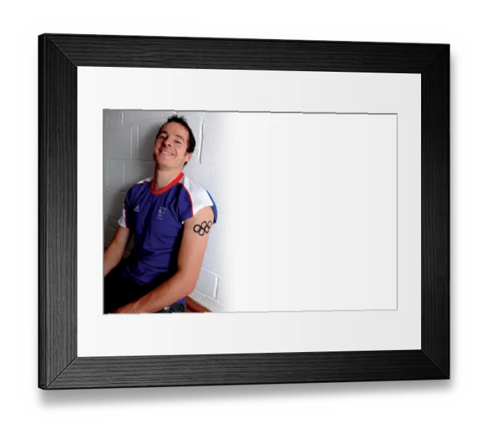 Framed Print : Chris Weale: Portrait of Determination in Bristol City Football Club's 08-09 Season