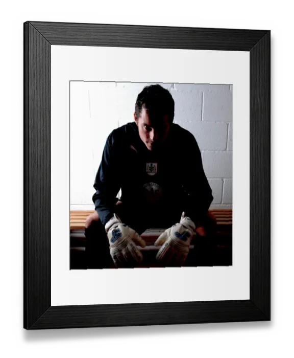 Framed Print : Chris Weale: A Beacon of Determination in Bristol City Football Club's 08-09 Season