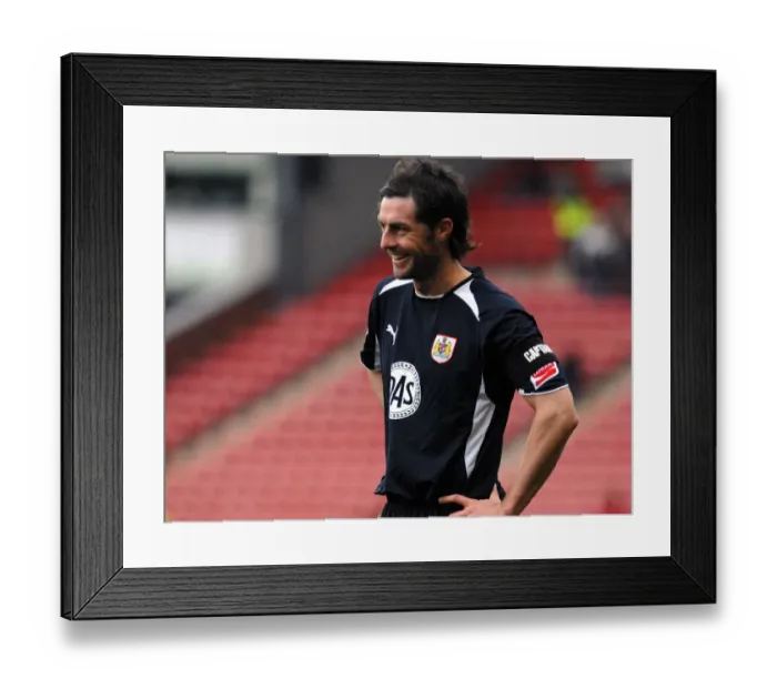 Framed Print : Barnsley V Bristol City