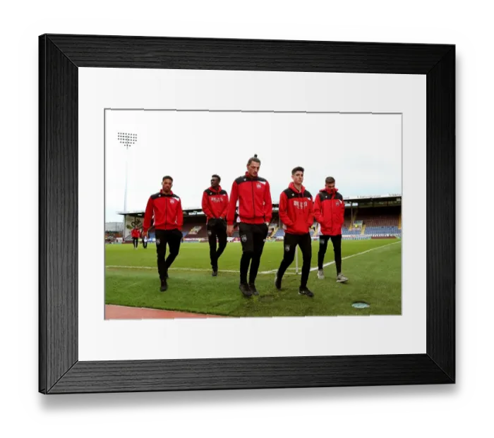 Framed Print : Bristol City Players Arrive at Turf Moor Ahead of Burnley Showdown, FA Cup 2017