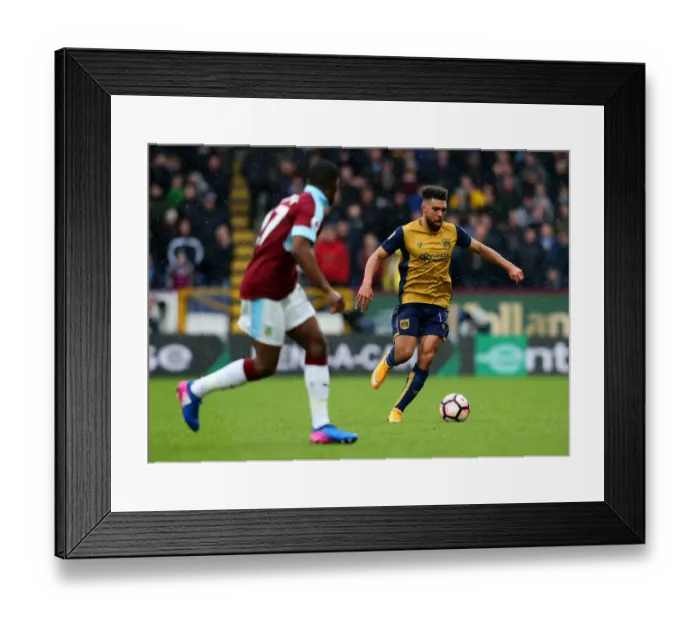 Framed Print : Scott Golbourne in Action: Burnley vs. Bristol City, FA Cup Fourth Round