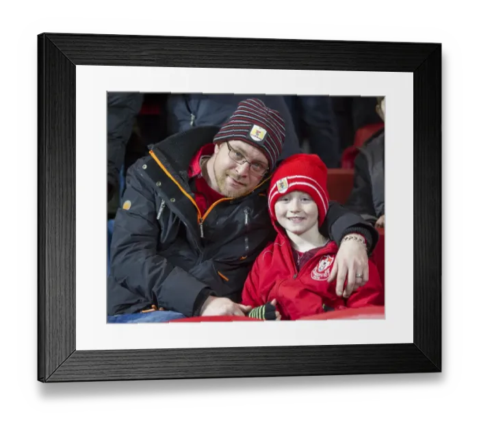 Framed Print : Sky Bet Championship Showdown: A Clash between Bristol City and Sheffield Wednesday (January 2017)