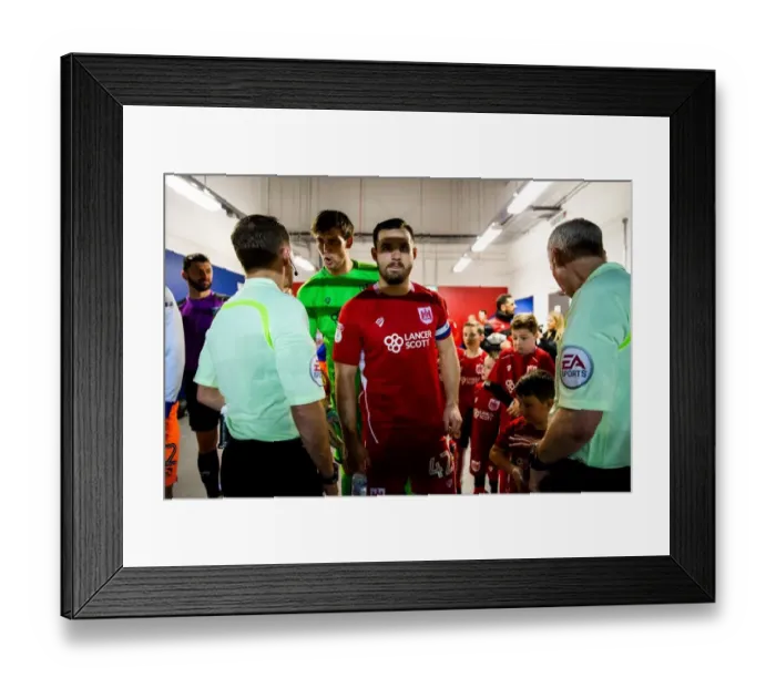 Framed Print : Bristol City Players in the Tunnel Before Kick-Off Against Sheffield Wednesday (31st January 2017) Framed Print : Bristol City Players in the Tunnel Before Kick-Off Against Sheffield Wednesday (31st January 2017)