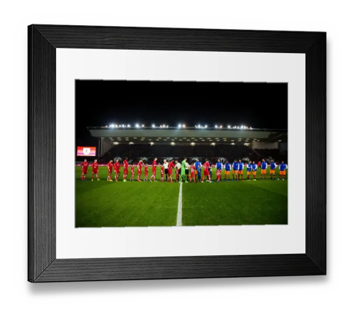Framed Print : Championship Clash: Post-Match Handshake - Bristol City vs Sheffield Wednesday