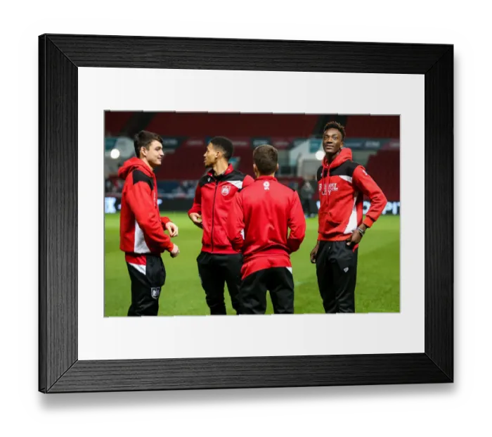 Framed Print : Tammy Abraham Ponders Over Sheffield Wednesday Challenge at Ashton Gate Framed Print : Tammy Abraham Ponders Over Sheffield Wednesday Challenge at Ashton Gate