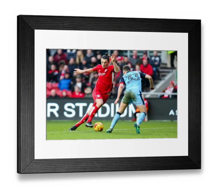 Framed Print : Clash in Sky Bet Championship: Milan Djuric vs. Richard Smallwood Framed Print : Clash in Sky Bet Championship: Milan Djuric vs. Richard Smallwood