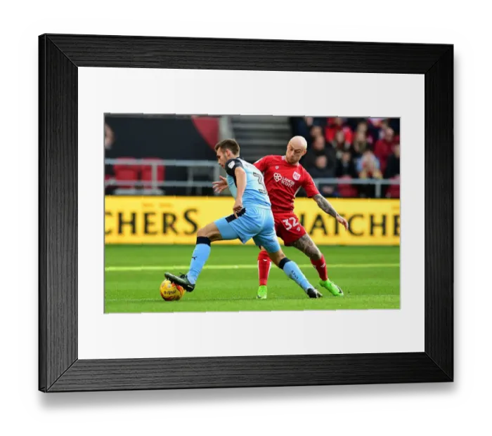 Framed Print : David Cotterill's Tenacious Fight for Control: Bristol City vs Rotherham United Framed Print : David Cotterill's Tenacious Fight for Control: Bristol City vs Rotherham United