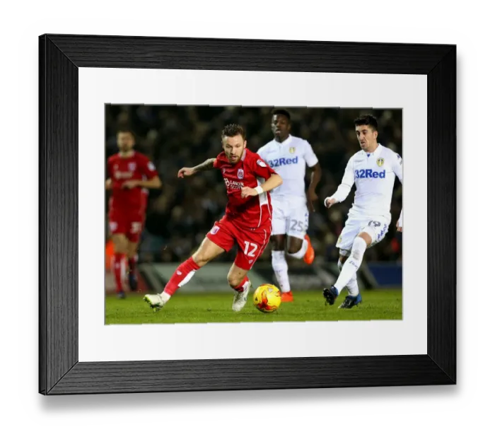 Framed Print : Matty Taylor Charges Forward: Leeds United vs. Bristol City Championship Clash, 14 / 02 / 2017 Framed Print : Matty Taylor Charges Forward: Leeds United vs. Bristol City Championship Clash, 14 / 02 / 2017