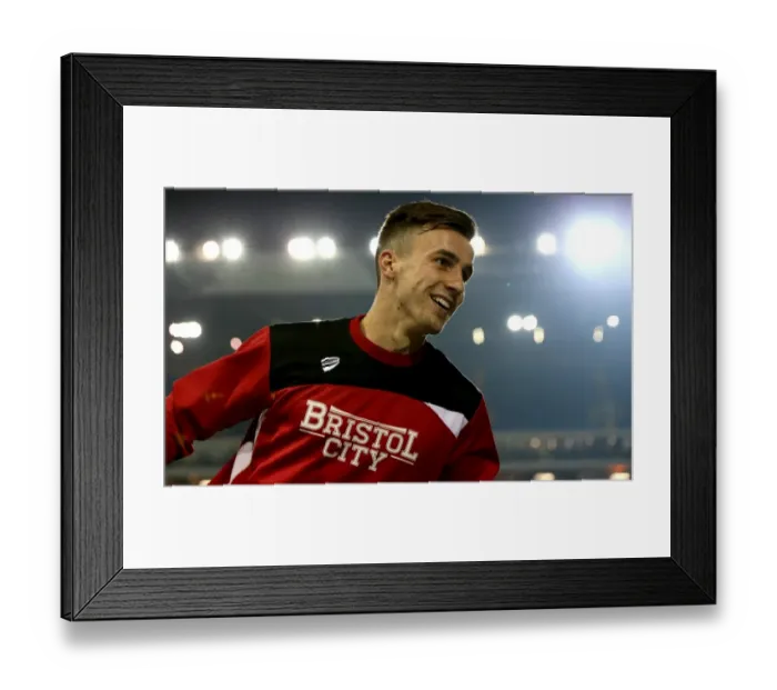 Framed Print : Showdown at Elland Road: Joe Bryan in Action for Bristol City against Leeds United Framed Print : Showdown at Elland Road: Joe Bryan in Action for Bristol City against Leeds United