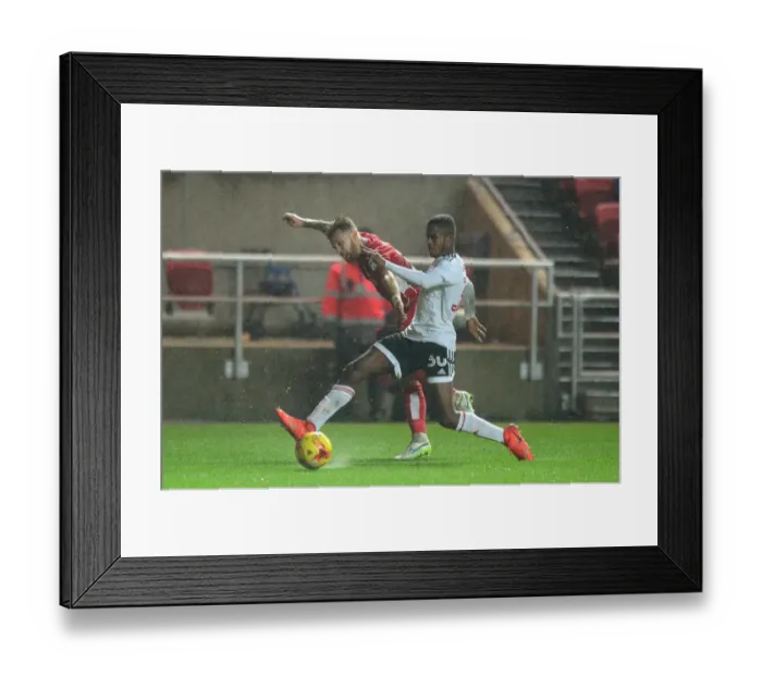 Framed Print : Bristol City's Matty Taylor Aims for Glory: Bristol City vs Fulham, Sky Bet Championship, 2017 Framed Print : Bristol City's Matty Taylor Aims for Glory: Bristol City vs Fulham, Sky Bet Championship, 2017
