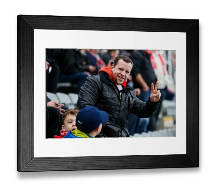 Framed Print : Bristol City Fans Euphoria at St. James Park during Sky Bet EFL Championship Match against Newcastle United Framed Print : Bristol City Fans Euphoria at St. James Park during Sky Bet EFL Championship Match against Newcastle United