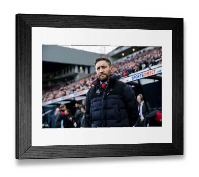 Framed Print : Johnson Leads Bristol City at St James Park Against Newcastle United