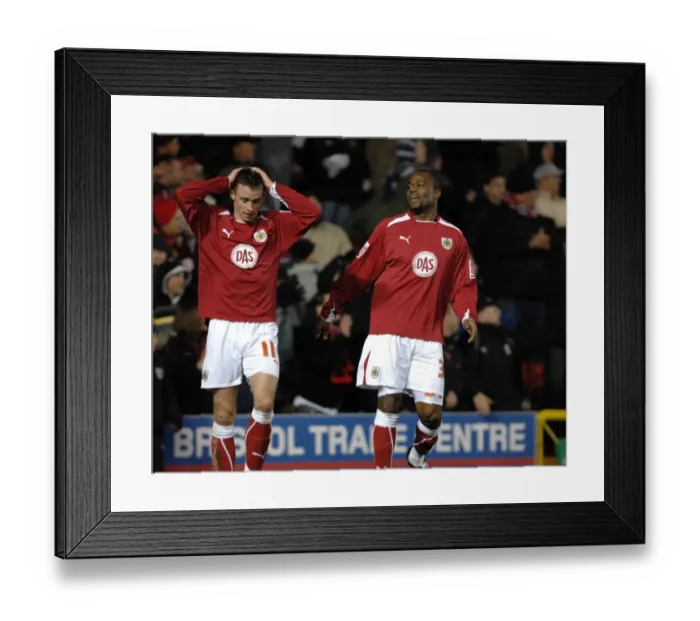 Framed Print : Bristol City vs. Sheffield United: A Fierce Clash from the 08-09 Season Framed Print : Bristol City vs. Sheffield United: A Fierce Clash from the 08-09 Season