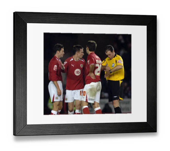 Framed Print : Bristol City vs Sheffield United: Clash of Championship Contenders (08-09 Season) Framed Print : Bristol City vs Sheffield United: Clash of Championship Contenders (08-09 Season)