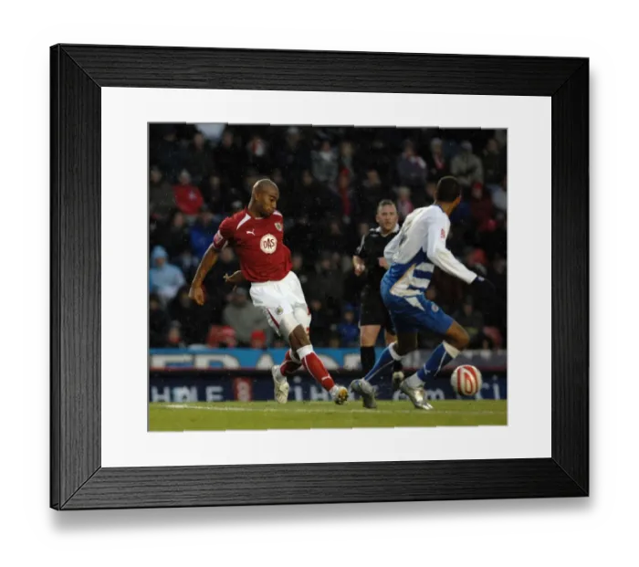 Framed Print : Bristol City vs Reading: 08-09 Season - A Clash of Football Powers Framed Print : Bristol City vs Reading: 08-09 Season - A Clash of Football Powers