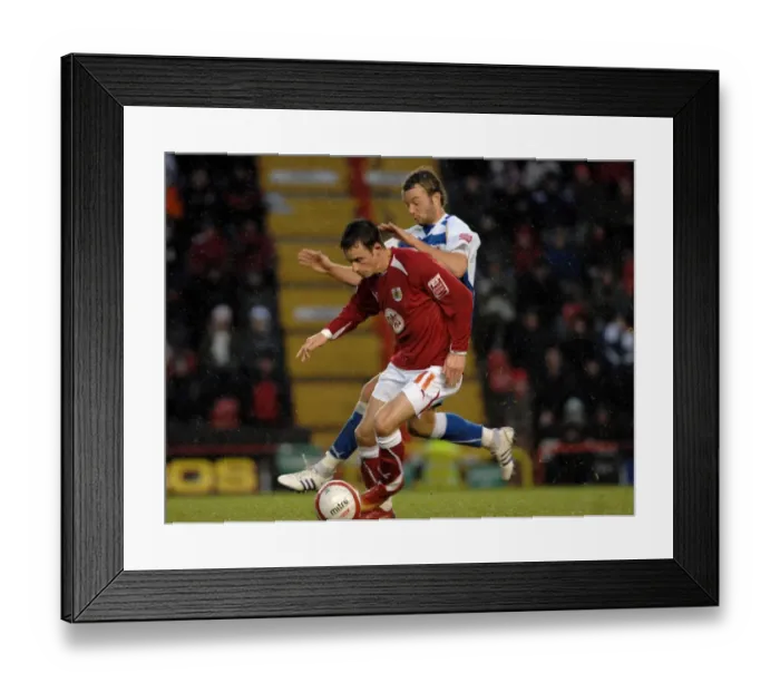 Framed Print : Bristol City vs Reading: Clash of Football Powers (08-09 Season) Framed Print : Bristol City vs Reading: Clash of Football Powers (08-09 Season)