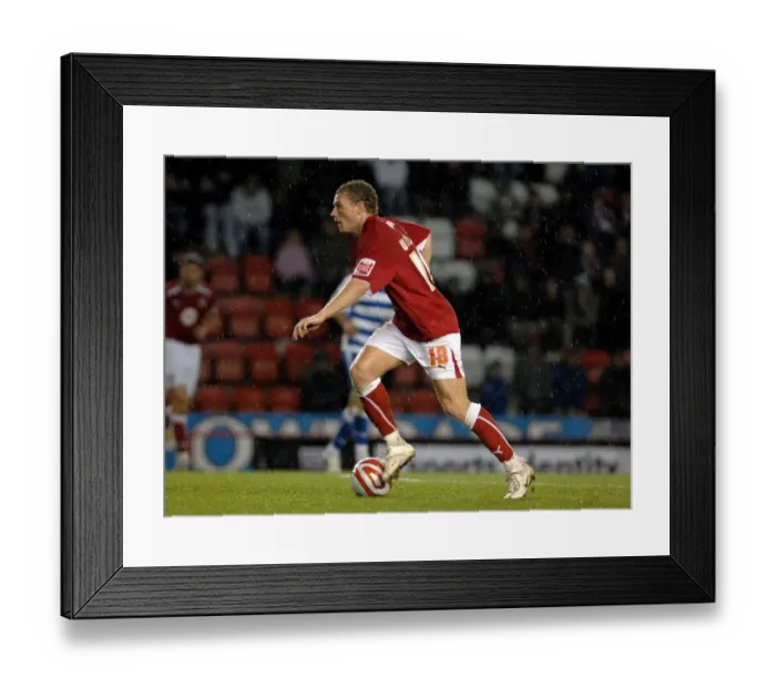 Framed Print : Clash of Talents: Bristol City vs Reading, 08-09 Season Framed Print : Clash of Talents: Bristol City vs Reading, 08-09 Season