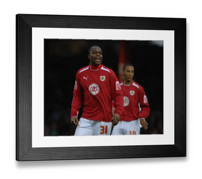 Framed Print : Bristol City vs Reading: Clash of Football Powers (08-09 Season) Framed Print : Bristol City vs Reading: Clash of Football Powers (08-09 Season)
