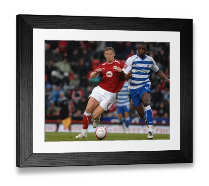 Framed Print : Bristol City vs. Reading: Clash of Football Powers (08-09 Season) Framed Print : Bristol City vs. Reading: Clash of Football Powers (08-09 Season)