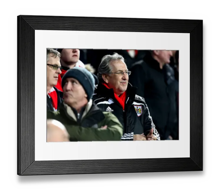 Framed Print : Bristol City Fans Passionate Showing at Villa Park, 2017 - Sky Bet Championship Match