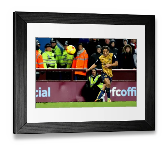 Framed Print : Bobby Reid in Action: Aston Villa vs. Bristol City, 2017 Framed Print : Bobby Reid in Action: Aston Villa vs. Bristol City, 2017