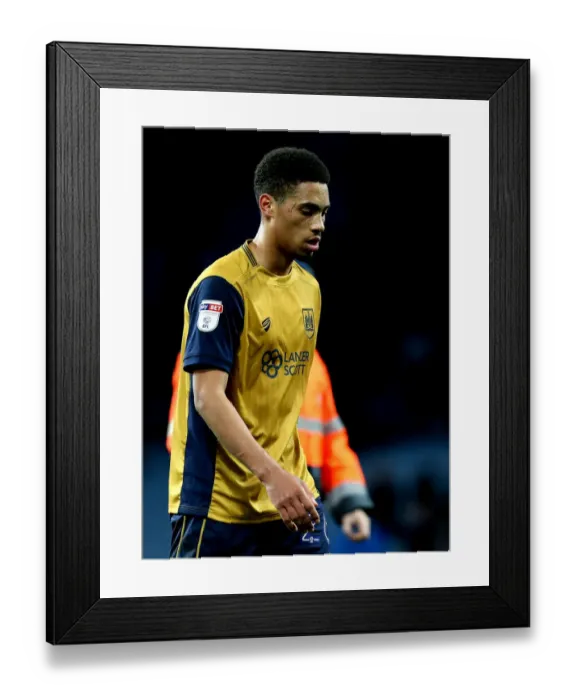 Framed Print : Zak Vyner in Action: Bristol City vs. Aston Villa at Villa Park, 2017
