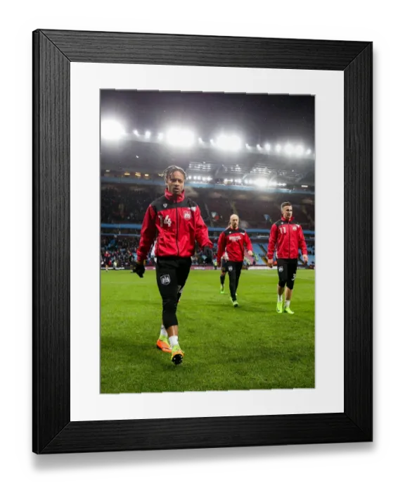 Framed Print : Bobby Reid in Action: Championship Showdown at Villa Park - Aston Villa vs. Bristol City