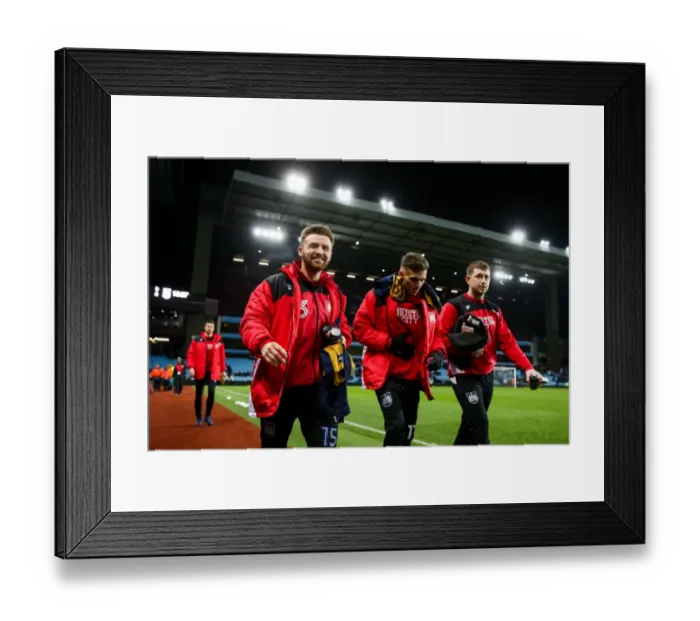 Framed Print : Matt Taylor of Bristol City in Action at Aston Villa's Villa Park, Championship Clash (28 / 02 / 2017)