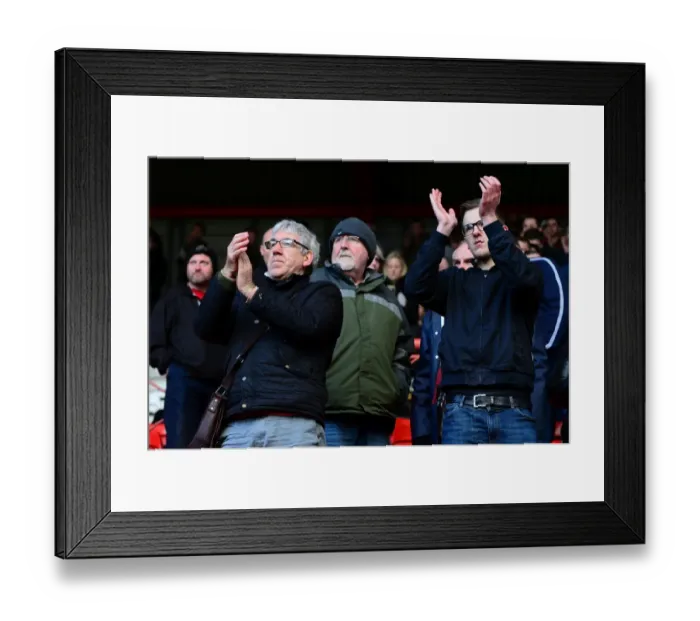 Framed Print : Bristol City Fans in Full Force at Ashton Gate: Sky Bet Championship Match against Burton Albion (04 / 03 / 2017)