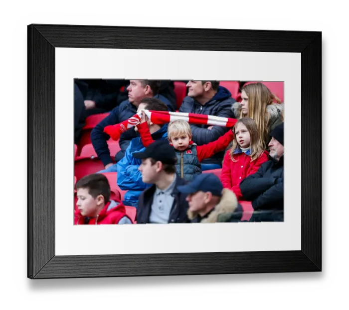 Framed Print : Bristol City vs Burton Albion: EFL Championship Clash at Ashton Gate (04 / 03 / 2017) Framed Print : Bristol City vs Burton Albion: EFL Championship Clash at Ashton Gate (04 / 03 / 2017)