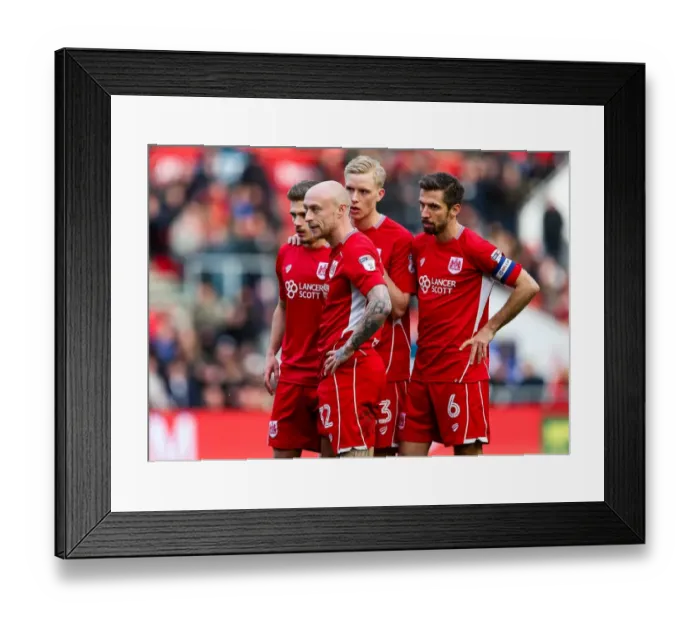 Framed Print : Bristol City's David Cotterill Readies for Late-Game Free Kick vs. Burton Albion Framed Print : Bristol City's David Cotterill Readies for Late-Game Free Kick vs. Burton Albion
