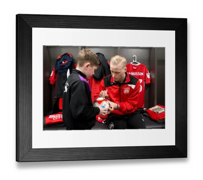 Framed Print : Bristol City: Mascots and Players Unite in the Dressing Room