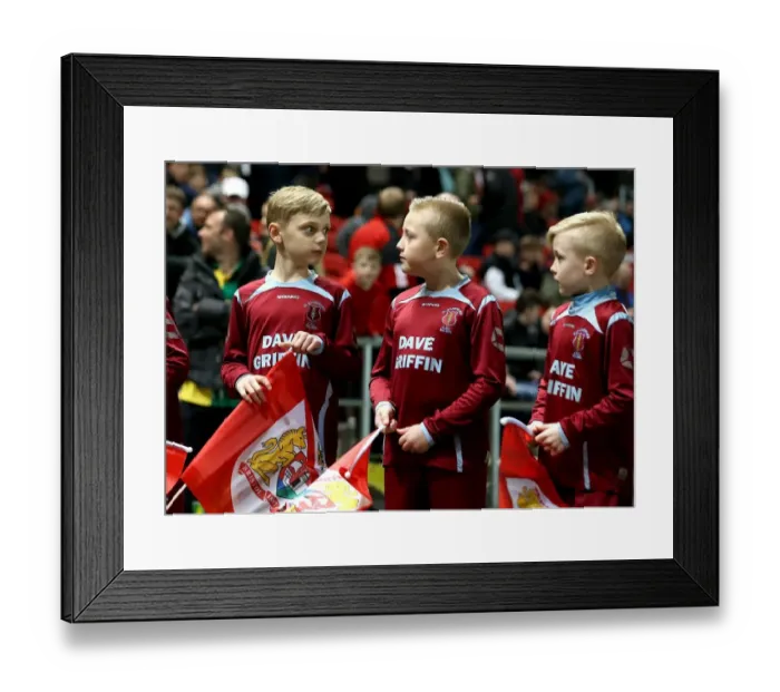 Framed Print : Bristol City vs Norwich City: Flag Bearers at Ashton Gate, Sky Bet Championship (March 7, 2017) Framed Print : Bristol City vs Norwich City: Flag Bearers at Ashton Gate, Sky Bet Championship (March 7, 2017)