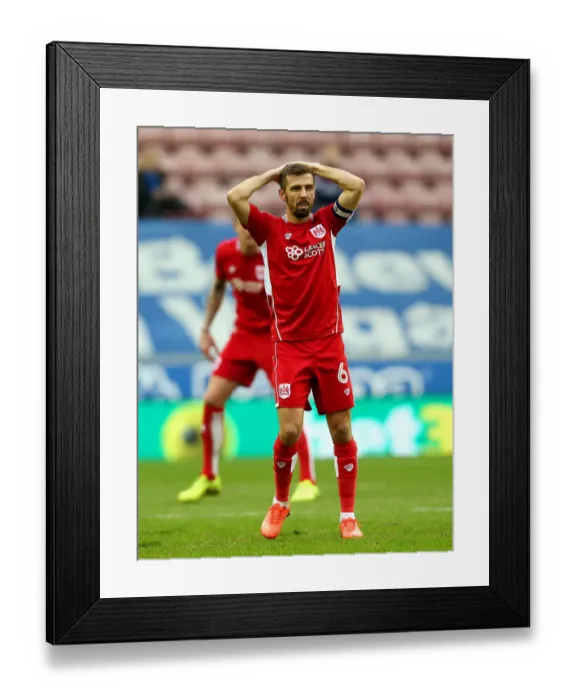 Framed Print : Gary O'Neil's Disappointment: Wigan Athletic vs. Bristol City, Sky Bet Championship (11 / 03 / 2017)