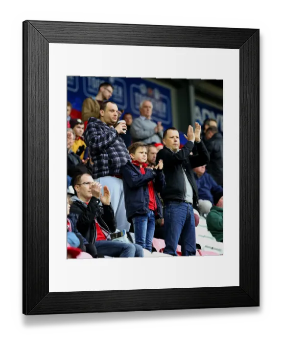 Framed Print : Unwavering Passion of Bristol City Fans at Wigan Athletic Championship Match, November 2017 Framed Print : Unwavering Passion of Bristol City Fans at Wigan Athletic Championship Match, November 2017