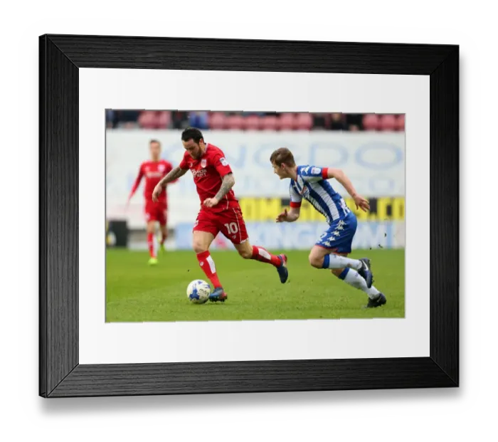 Framed Print : Lee Tomlin in Action: Wigan Athletic vs. Bristol City, Sky Bet Championship (March 11, 2017) Framed Print : Lee Tomlin in Action: Wigan Athletic vs. Bristol City, Sky Bet Championship (March 11, 2017)